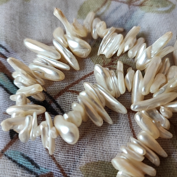 Pearl Icicle Biwa Stick Creamy White Vintage Necklace Gold Tone Clasp EUC - Picture 7 of 10